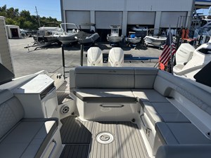 Sea Ray 290 SD-OB 5 2024 Sea Ray 290 SD-OB 6