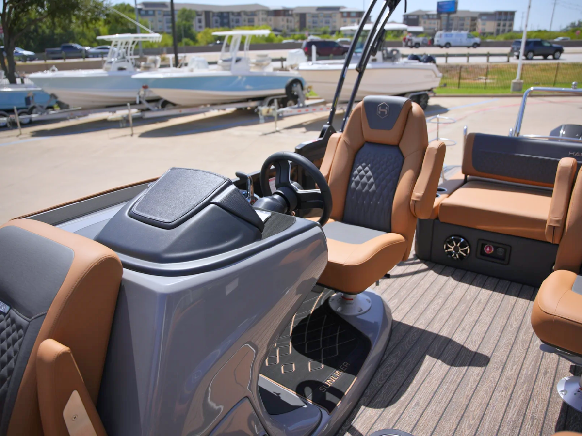 2027 Harris Sunliner 230 17