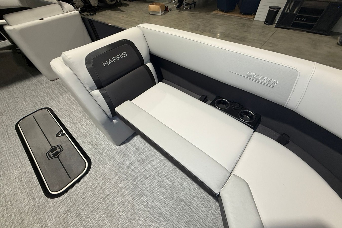 2026 Harris Cruiser 250 31