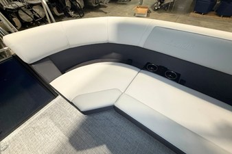 2026 Harris Cruiser 250 10