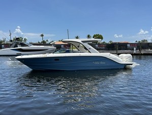 Sea Ray 310 SLX OB 0 2021 Sea Ray 310 SLX OB 1