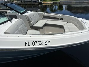 Sea Ray 310 SLX OB 7 2021 Sea Ray 310 SLX OB 8