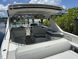 Sea Ray 310 SLX OB 9 2021 Sea Ray 310 SLX OB 10