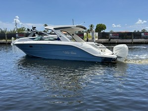 Sea Ray 310 SLX OB 26 2021 Sea Ray 310 SLX OB 27