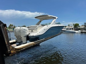 Sea Ray 310 SLX OB 30 2021 Sea Ray 310 SLX OB 31