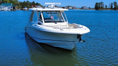 Boston Whaler 350 Realm 1 2019 Boston Whaler 350 Realm 2