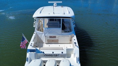 Boston Whaler 350 Realm 6 2019 Boston Whaler 350 Realm 7