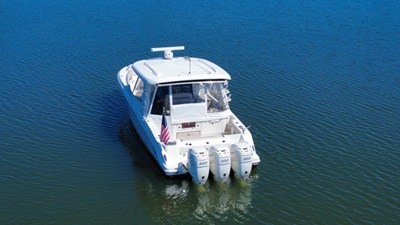 Boston Whaler 350 Realm 7 2019 Boston Whaler 350 Realm 8