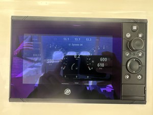 Boston Whaler 350 Realm 24 2019 Boston Whaler 350 Realm 25