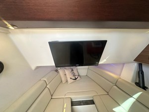 Boston Whaler 350 Realm 36 2019 Boston Whaler 350 Realm 37