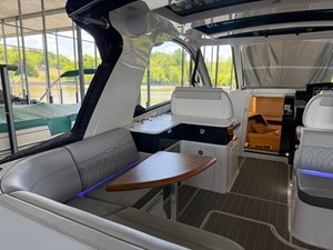 Sea Ray 370 DA 5 2023 Sea Ray 370 DA 6