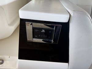 Sea Ray 370 DA 8 2023 Sea Ray 370 DA 9