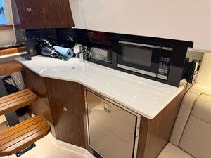 Sea Ray 370 DA 18 2023 Sea Ray 370 DA 19