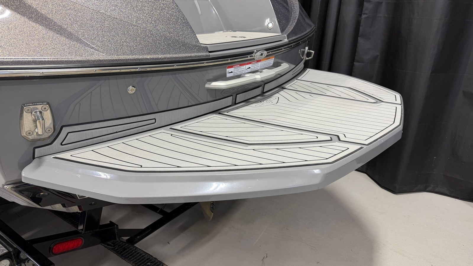 2019 Nautique G23 9