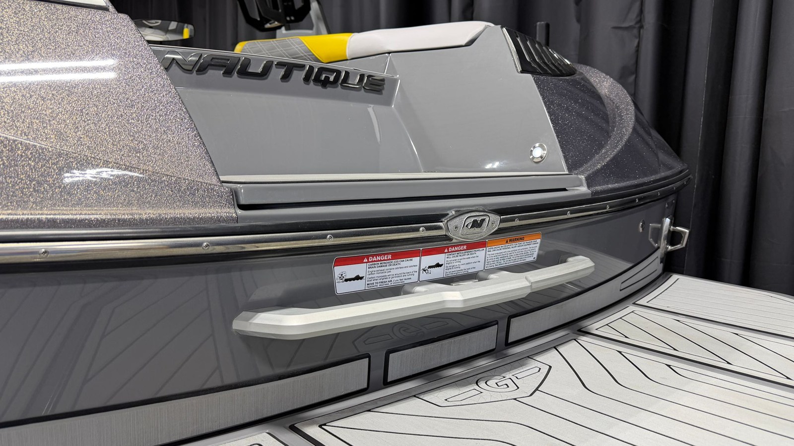2019 Nautique G23 10