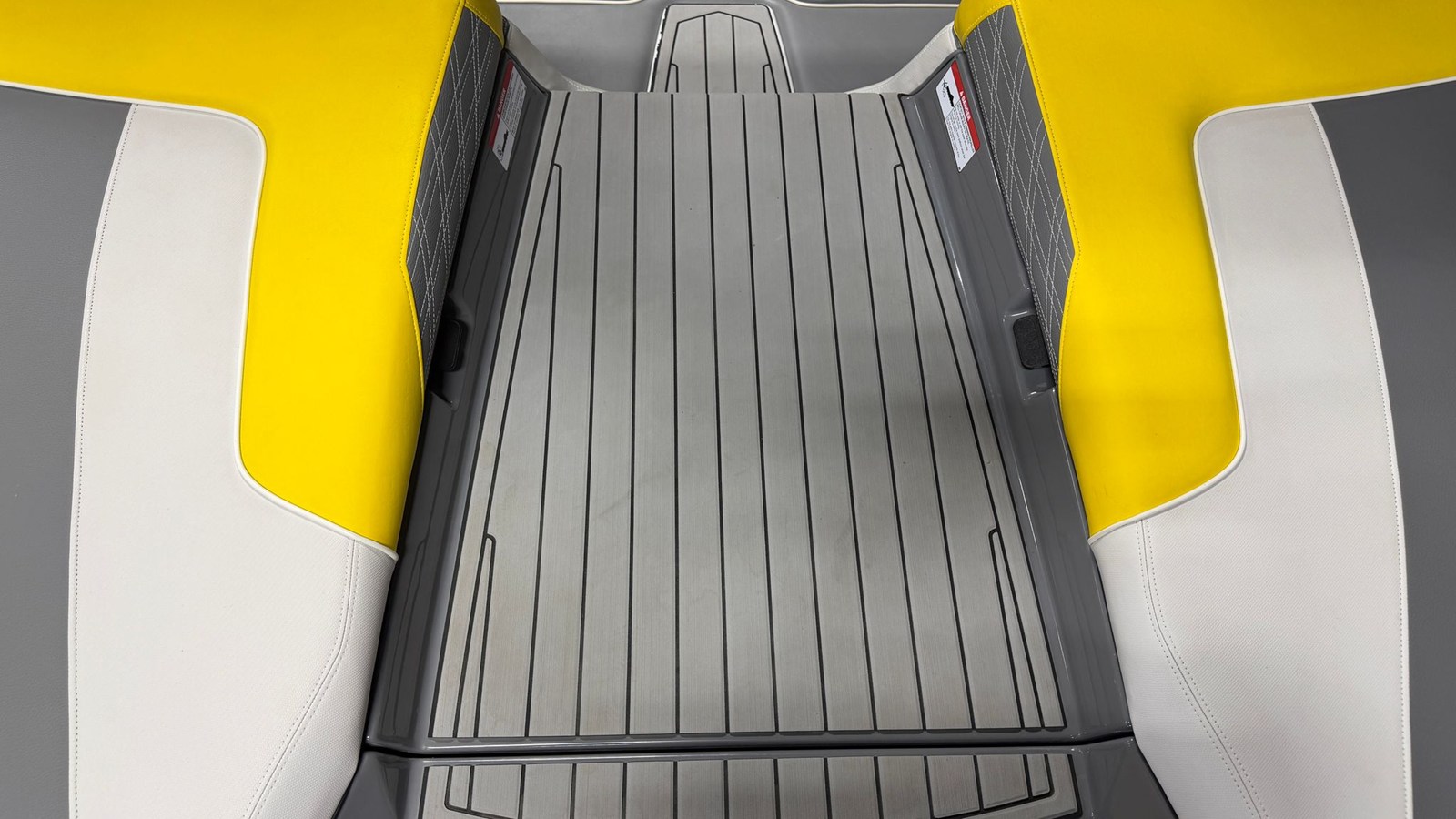 2019 Nautique G23 19