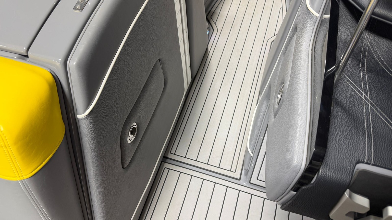 2019 Nautique G23 68
