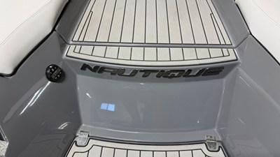 2019 Nautique G23 13