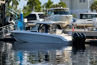 Boston Whaler 350 REALM 40 2025 Boston Whaler 350 REALM 41