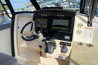 Boston Whaler 350 REALM 21 2025 Boston Whaler 350 REALM 22