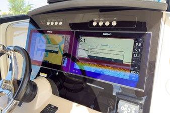 Boston Whaler 350 REALM 23 2025 Boston Whaler 350 REALM 24