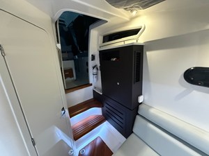 Boston Whaler 350 REALM 31 2025 Boston Whaler 350 REALM 32