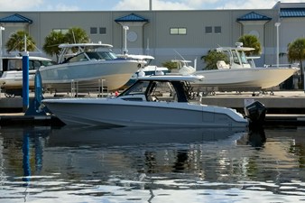 Boston Whaler 350 REALM 39 2025 Boston Whaler 350 REALM 40