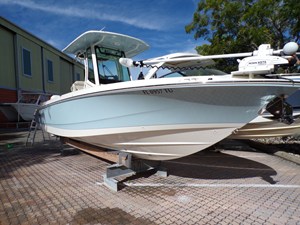 Boston Whaler 280 DAUNTLESS 2 2024 Boston Whaler 280 DAUNTLESS 3