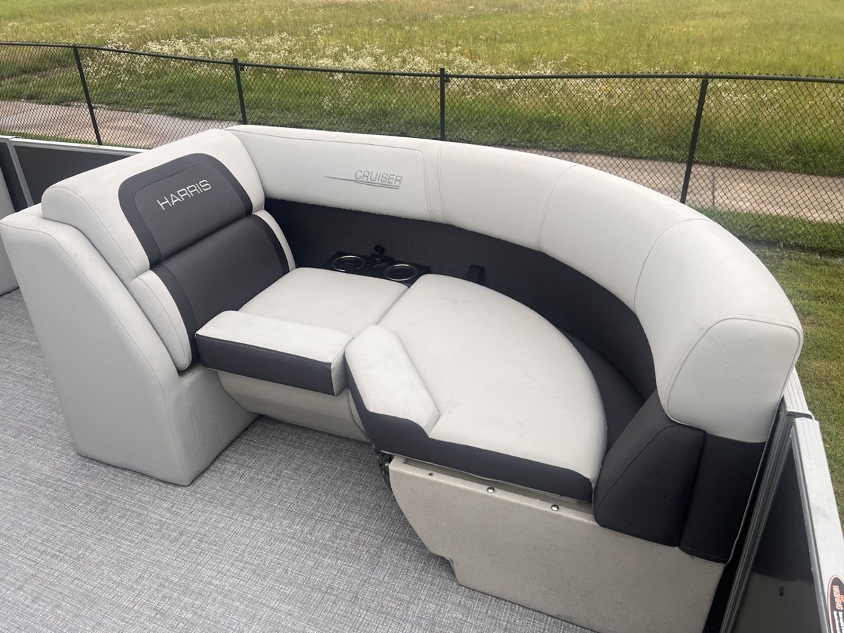 2025 Harris 230 Cruiser 9