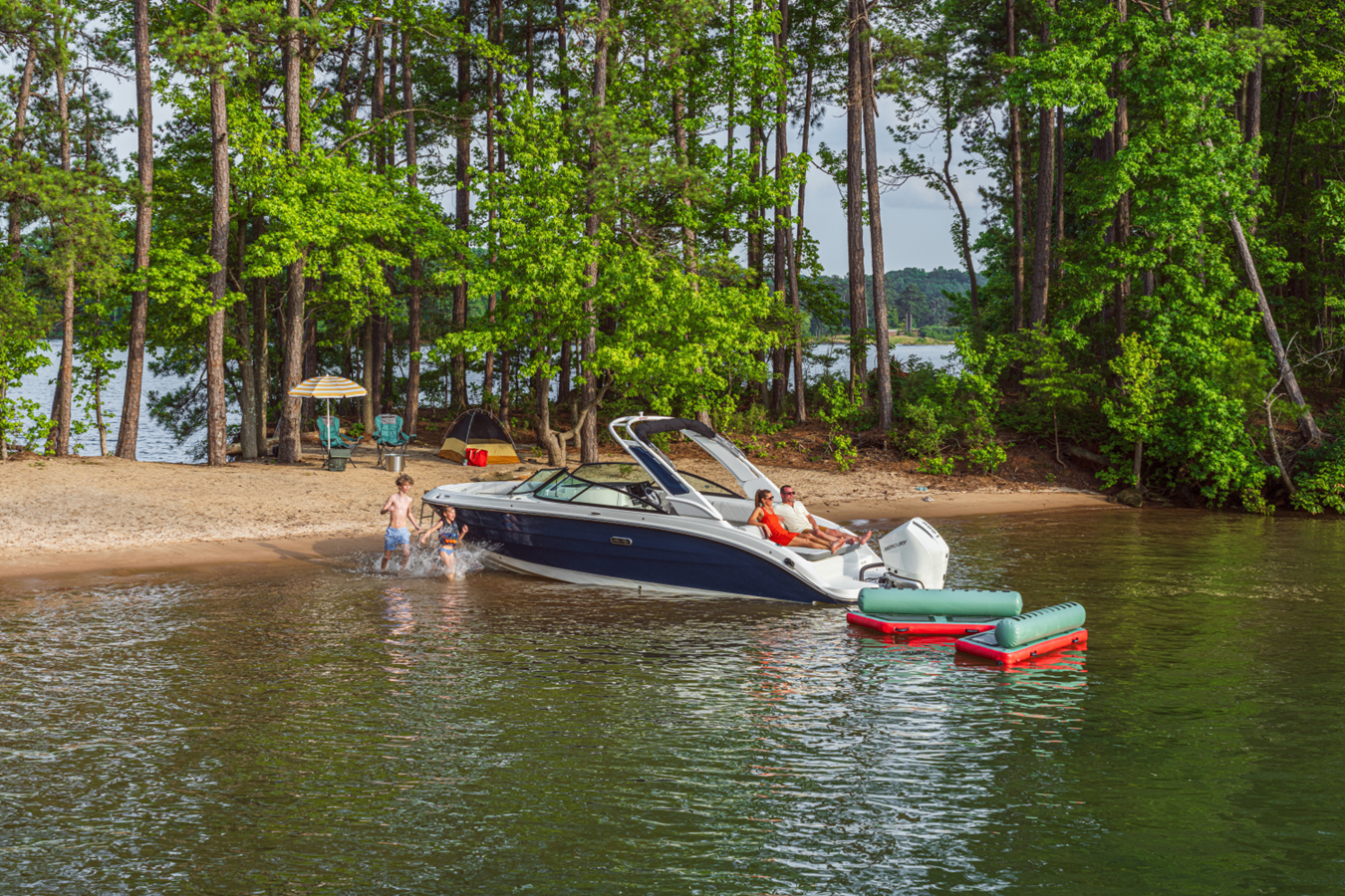 2027 Sea Ray SDX 250 Outboard 31