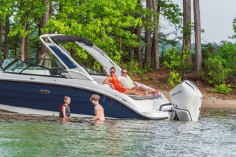 2027 Sea Ray SDX 250 Outboard 32