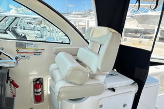 Pursuit OS 345 OFFSHORE 10 2013 Pursuit OS 345 OFFSHORE 11