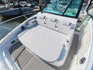Sea Ray Sundancer 320 Outboard 23 2026 Sea Ray Sundancer 320 Outboard 24