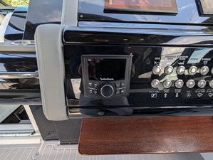 Cruisers Yachts 38 GLS I/O 20 2021 Cruisers Yachts 38 GLS I/O 21