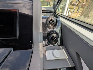 Cruisers Yachts 38 GLS I/O 26 2021 Cruisers Yachts 38 GLS I/O 27