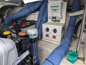 Cruisers Yachts 38 GLS I/O 39 2021 Cruisers Yachts 38 GLS I/O 40