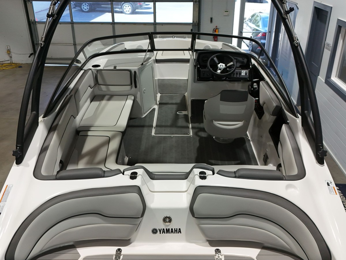 2025 Yamaha AR190 6