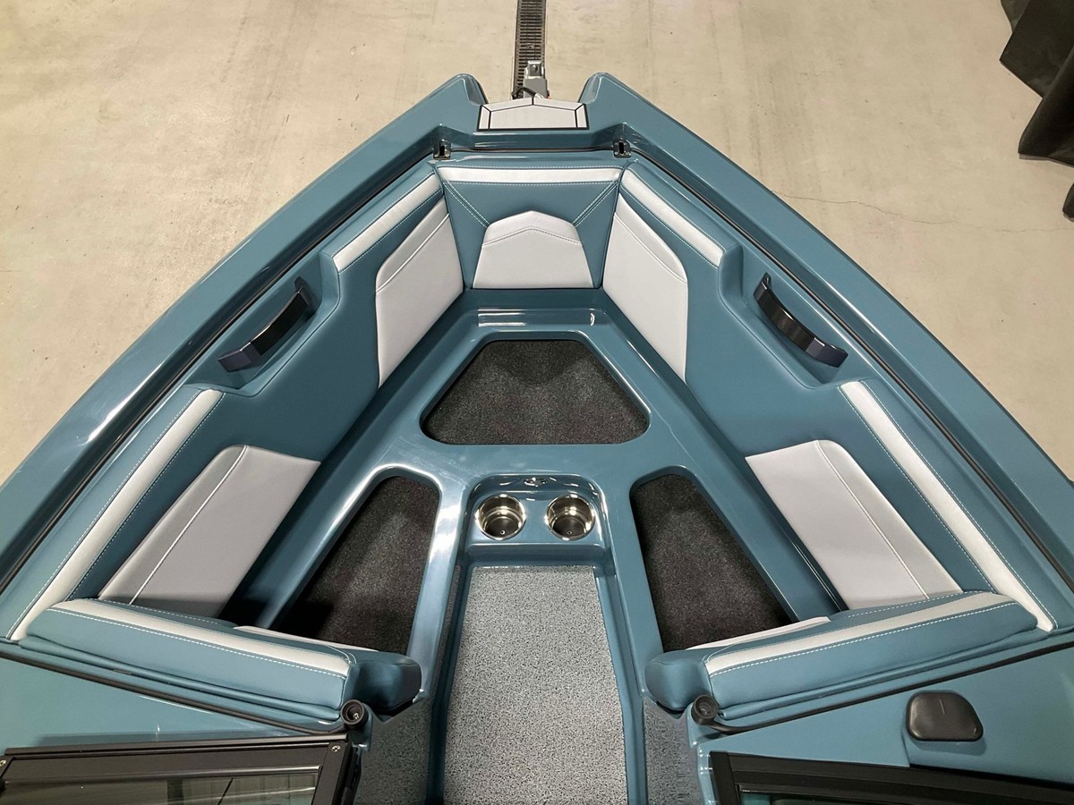 2025 Mastercraft Prostar 12