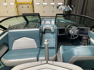 2025 Mastercraft Prostar 14