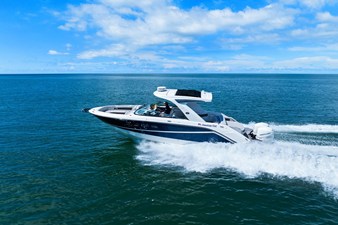 Sea Ray 310 SLX OB 0 2023 Sea Ray 310 SLX OB 1