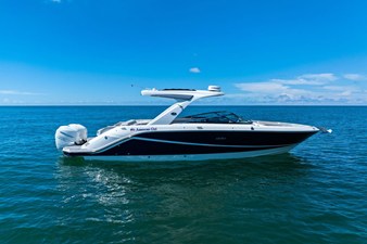 Sea Ray 310 SLX OB 2 2023 Sea Ray 310 SLX OB 3