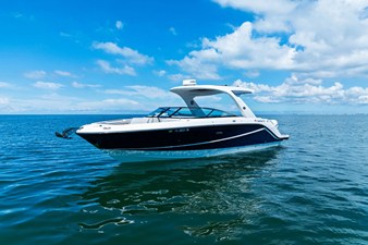 Sea Ray 310 SLX OB 8 2023 Sea Ray 310 SLX OB 9
