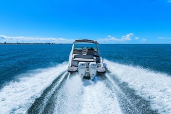 Sea Ray 310 SLX OB 15 2023 Sea Ray 310 SLX OB 16