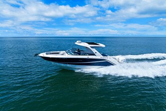 Sea Ray 310 SLX OB 16 2023 Sea Ray 310 SLX OB 17
