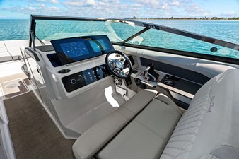 Sea Ray 310 SLX OB 27 2023 Sea Ray 310 SLX OB 28
