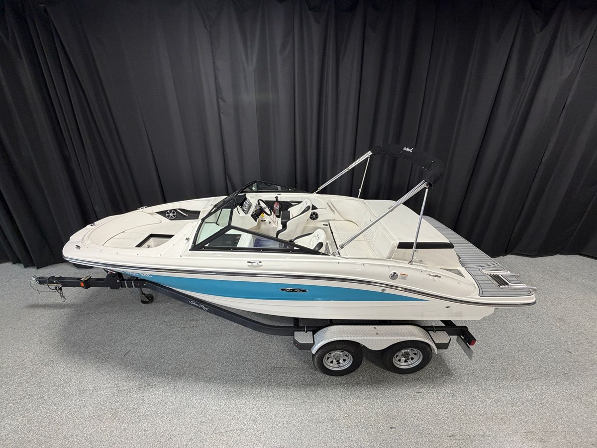 2021 Sea Ray SPX 190 2