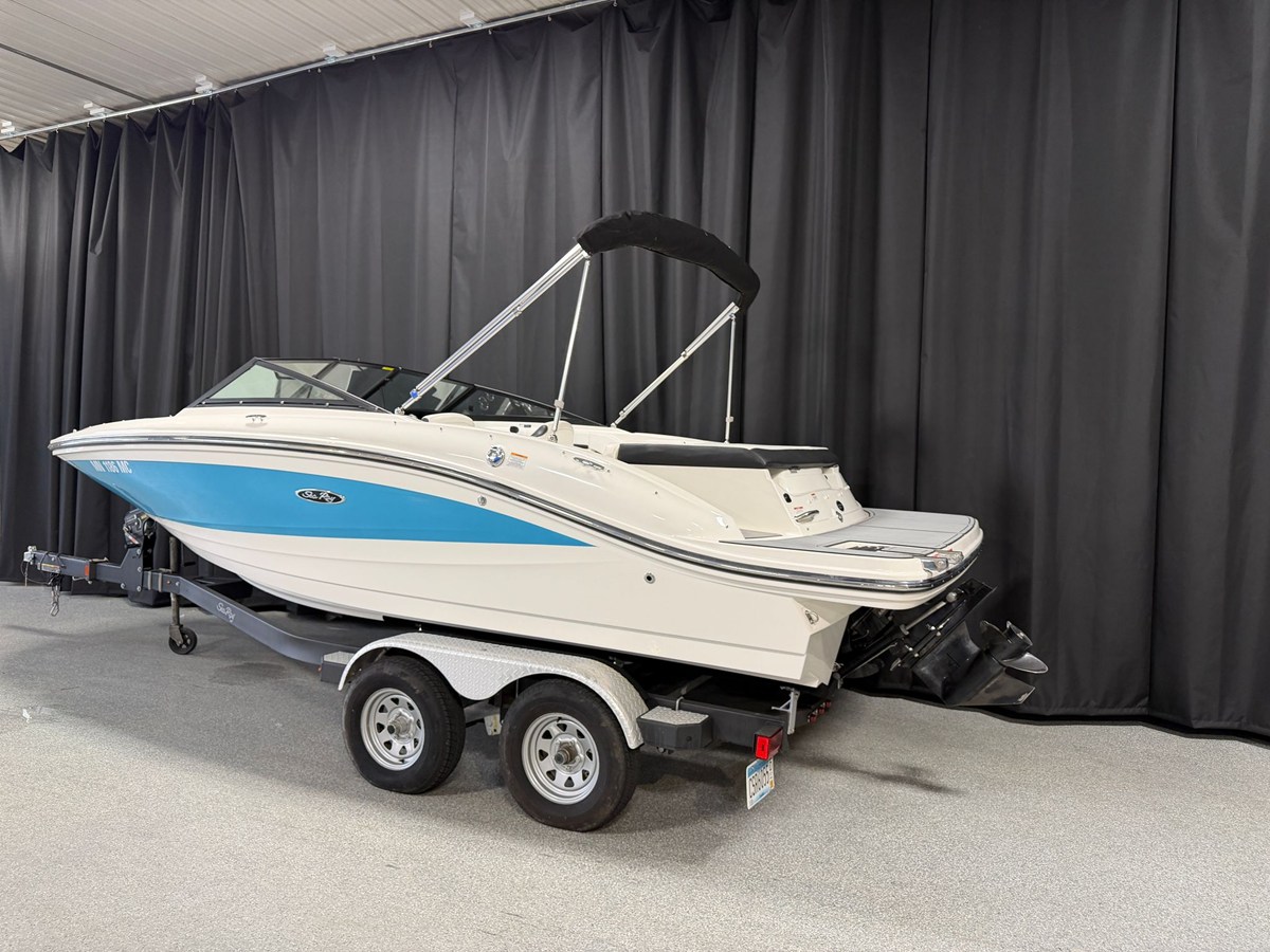 2021 Sea Ray SPX 190 4
