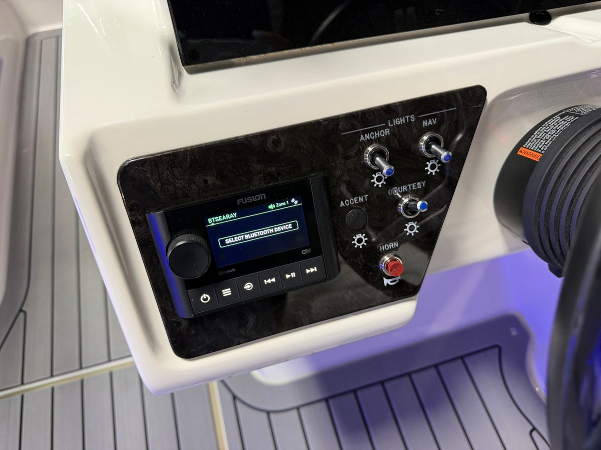 2021 Sea Ray SPX 190 53