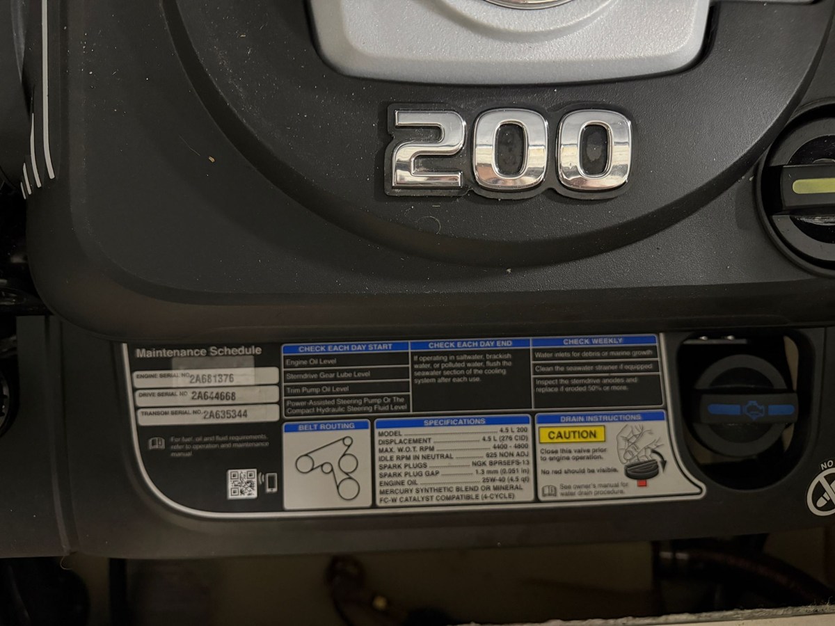 2021 Sea Ray SPX 190 76