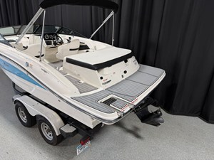 2021 Sea Ray SPX 190 7